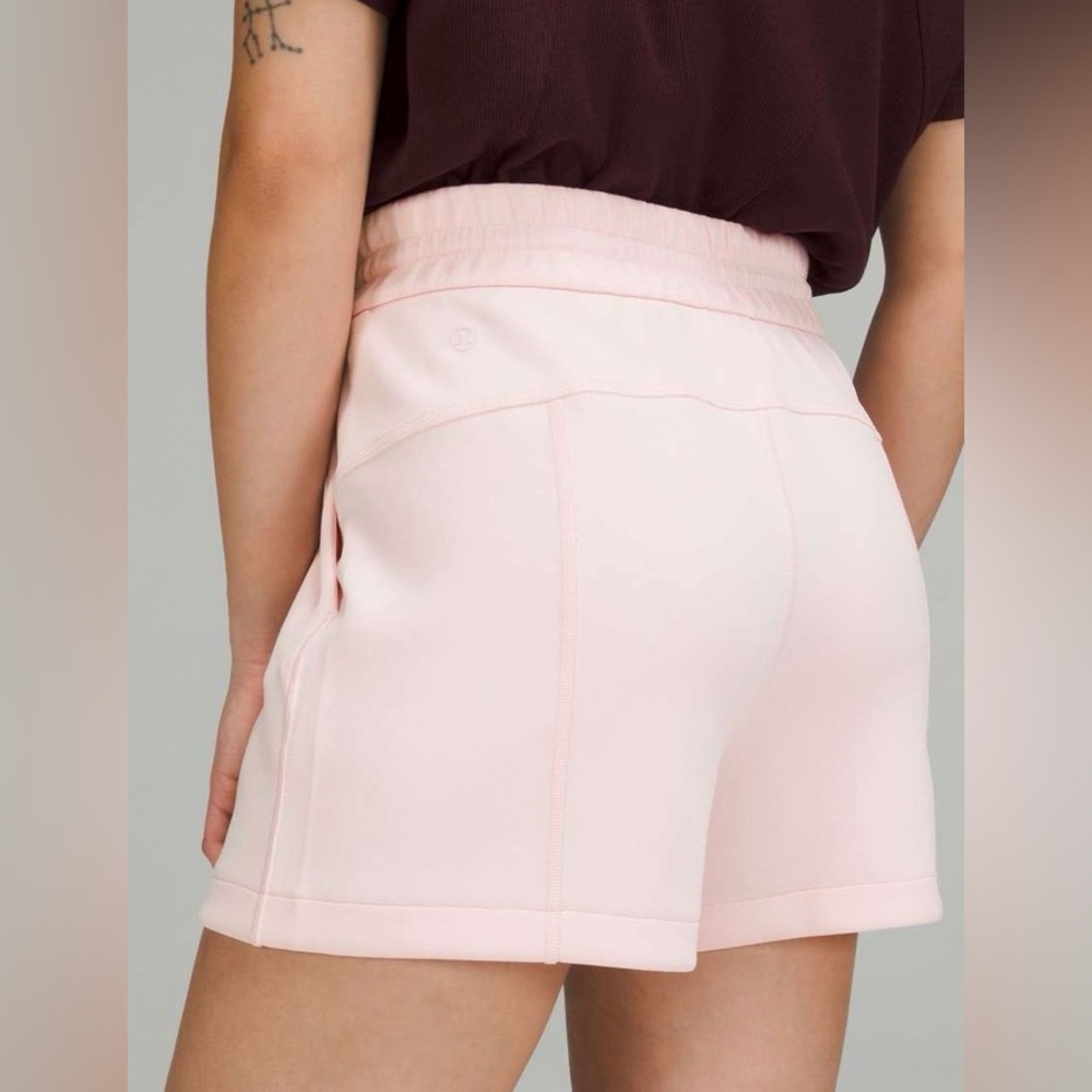 Lululemon Softstreme High-Rise Short 4" Pink Strawberry Milkshake Size 2💎NWOT